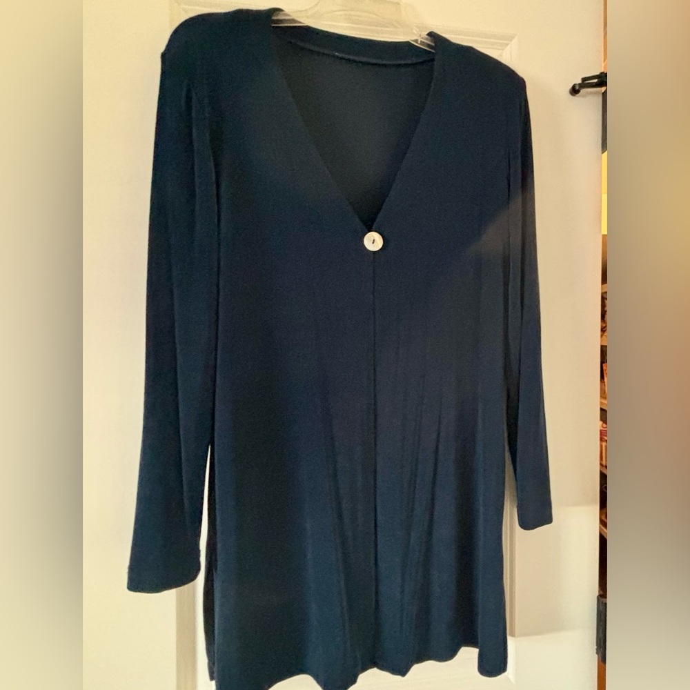Minimalist Dark Blue Button-Front Tunic Cardigan – Size M/L